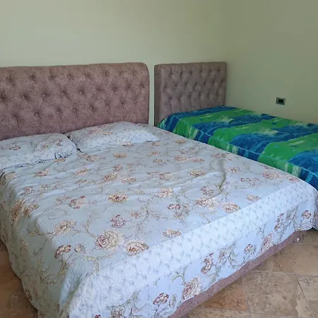 Elora's Apartman *